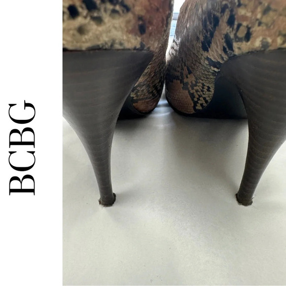 🛍️3/$40 BCBG Open Toe Platform Heel Shoe Snakeskin Brown Leather Upper Size 6.5 - Picture 9 of 9